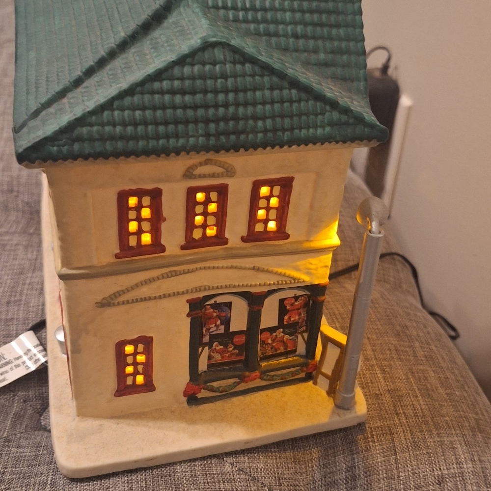 Collectibles - Picture 5 of 9